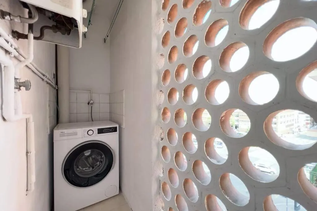 Bebarceloner Sant Andreu Apartments - 3 Bedrooms