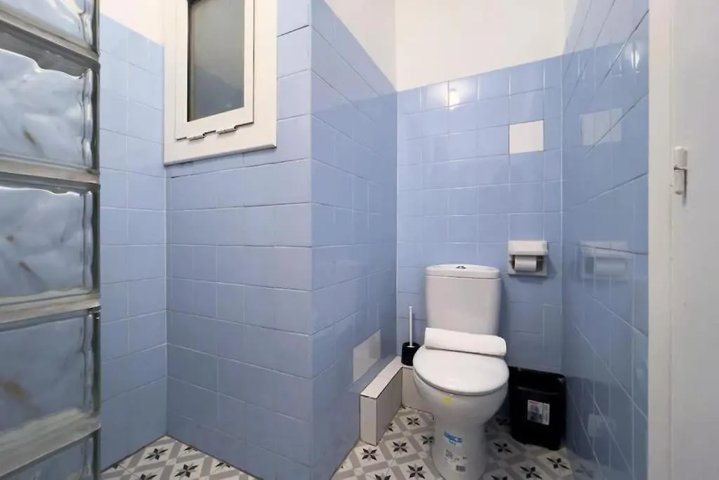 Bebarceloner Sant Andreu Apartments - 3 Bedrooms